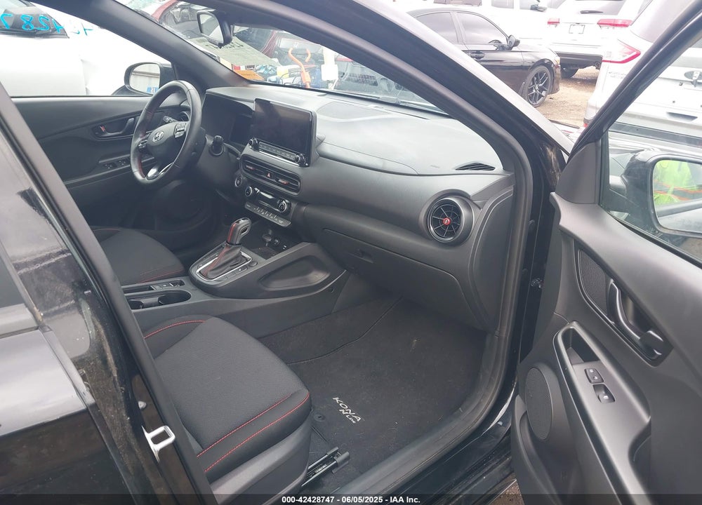 2022 HYUNDAI KONA VIN: KM8K33A3XNU830555