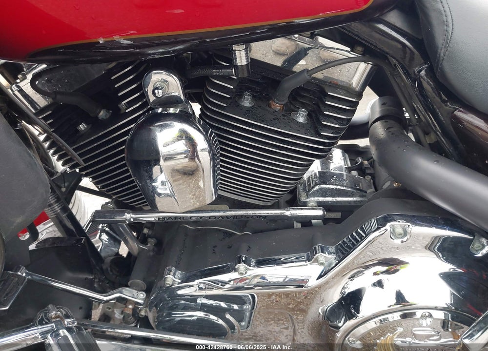 2010 HARLEY-DAVIDSON FLHTCU VIN: 1HD1FC41XAB641135
