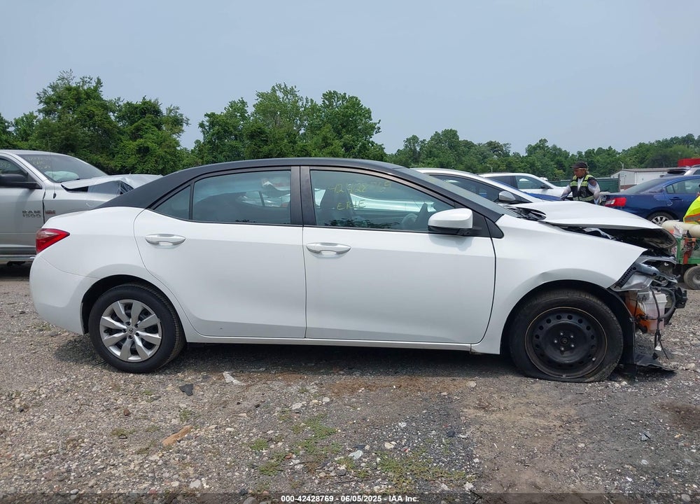2018 TOYOTA COROLLA VIN: 5YFBURHE9JP800112