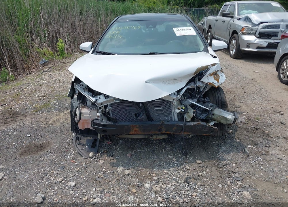 2018 TOYOTA COROLLA VIN: 5YFBURHE9JP800112