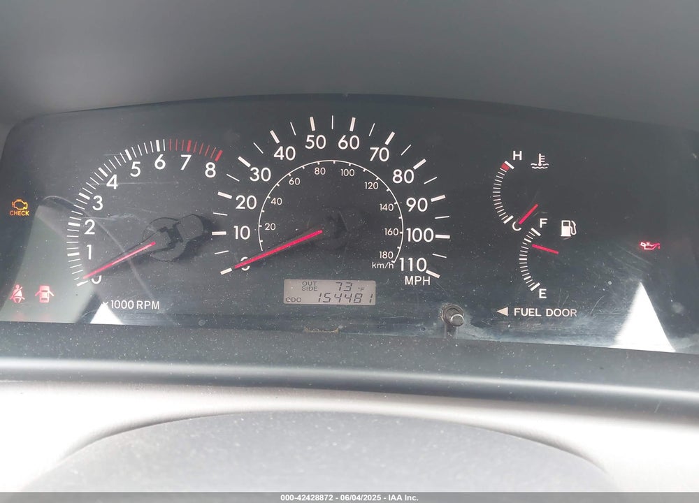2005 TOYOTA COROLLA LE VIN: JTDBR32E952053607