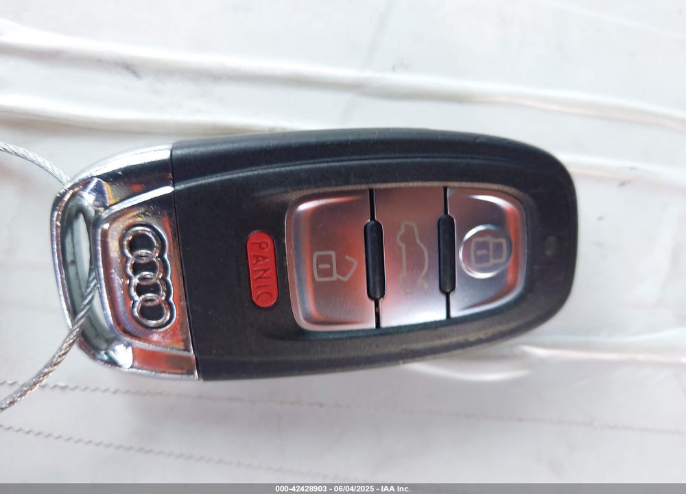2015 AUDI A4 VIN: WAUAFAFL1FN029073