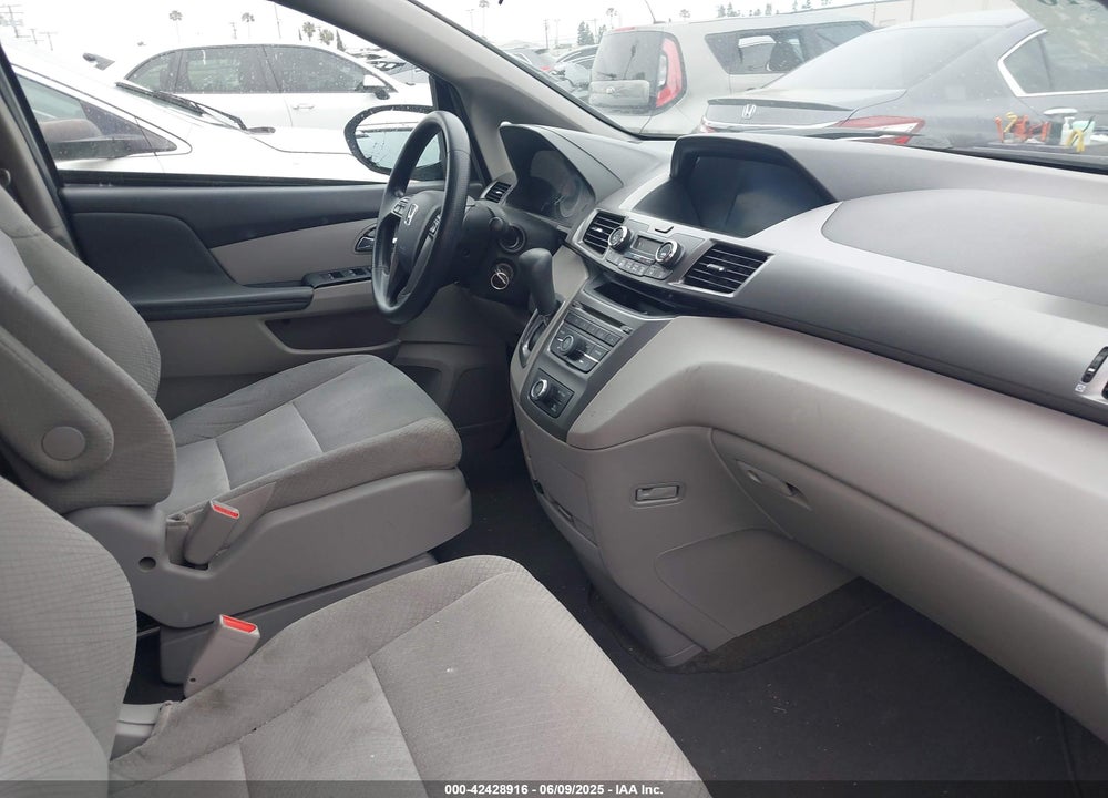 2015 HONDA ODYSSEY LX VIN: 5FNRL5H27FB078383