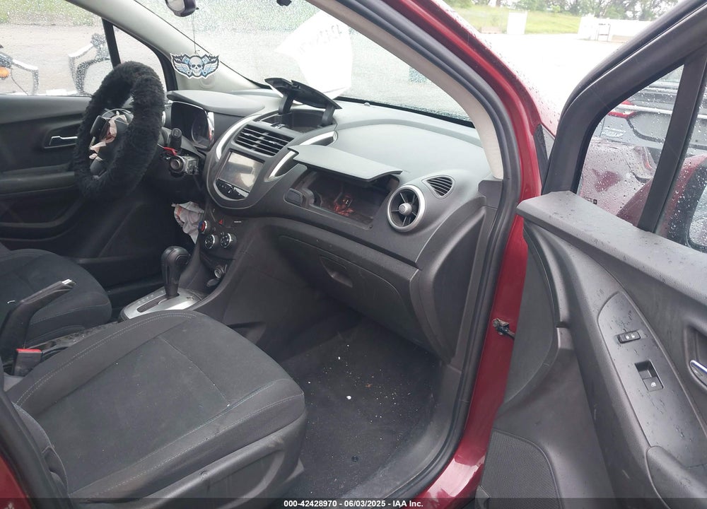 2016 CHEVROLET TRAX LS VIN: 3GNCJNSB0GL250512