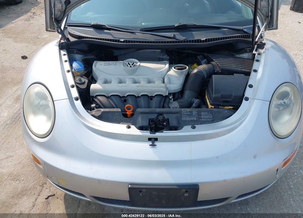 2008 VOLKSWAGEN NEW BEETLE S/SE VIN: 3VWRW31C88M502079