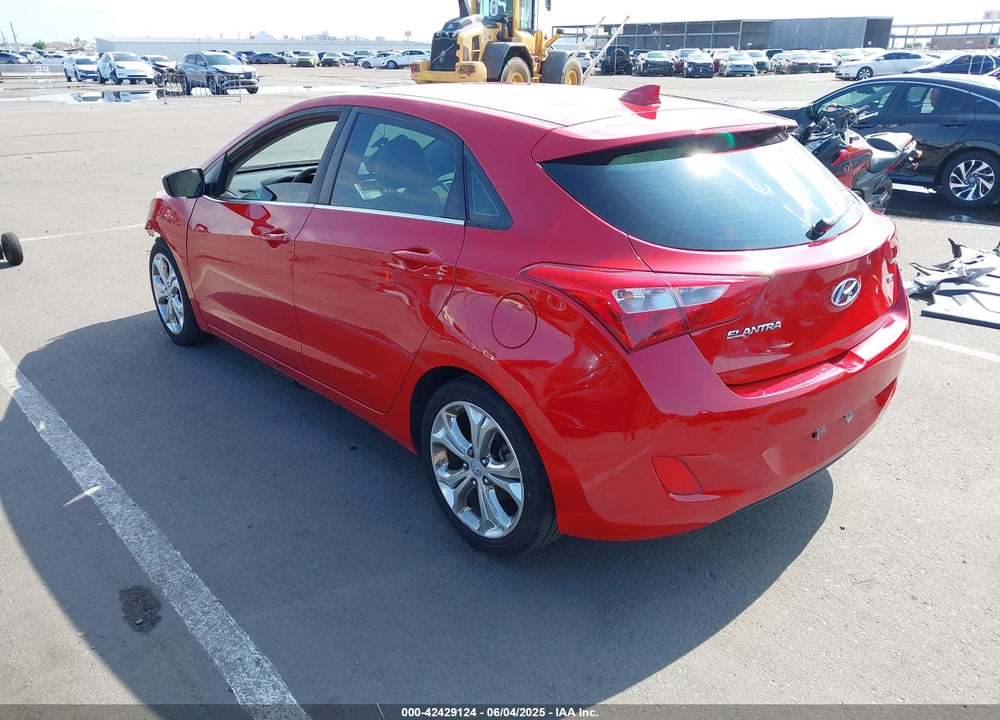 2013 HYUNDAI ELANTRA GT VIN: KMHD35LE8DU083023
