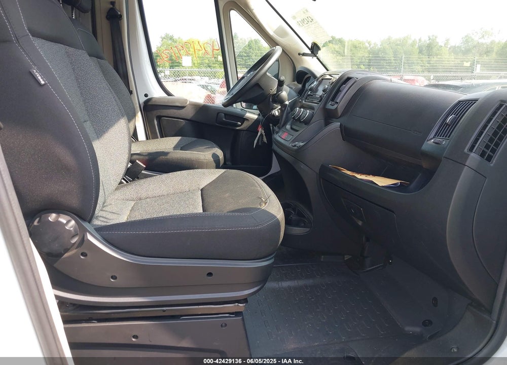 2021 RAM PROMASTER 1500 LOW ROOF 136 WB VIN: 3C6LRVAG4ME500386
