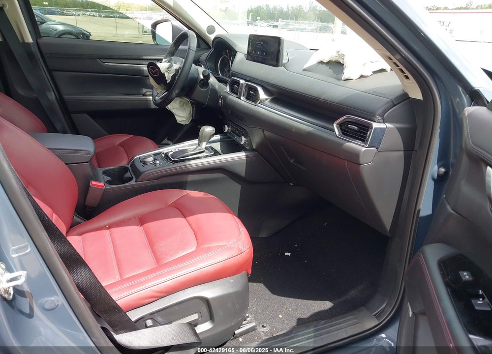 2025 MAZDA CX-5 VIN: JM3KFBCM1S0582847