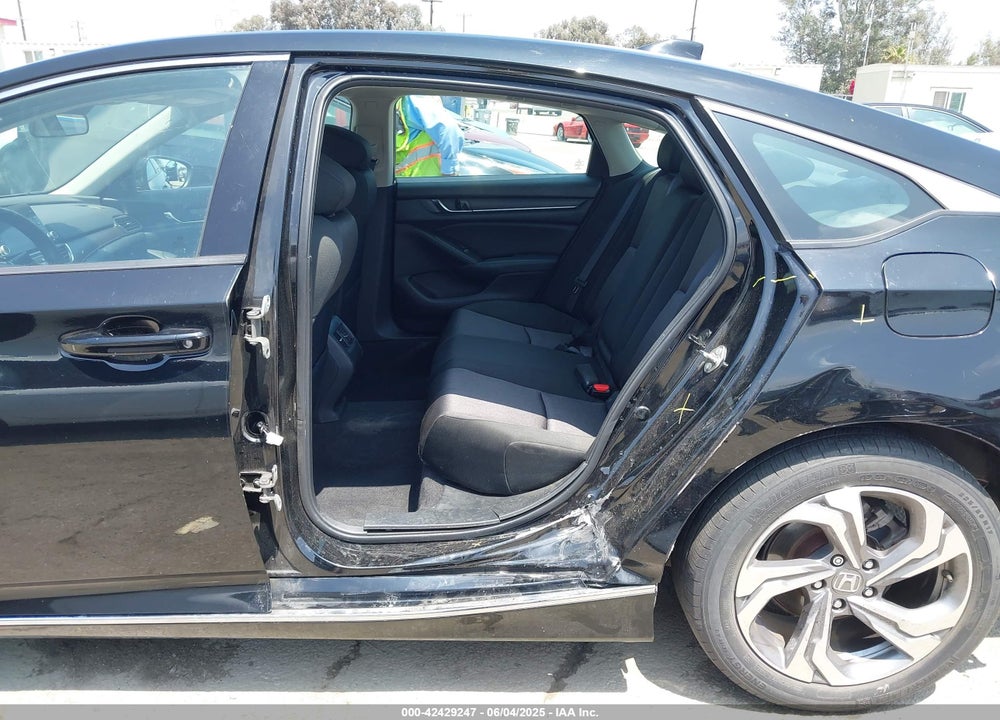 2018 HONDA ACCORD VIN: 1HGCV1F44JA000479