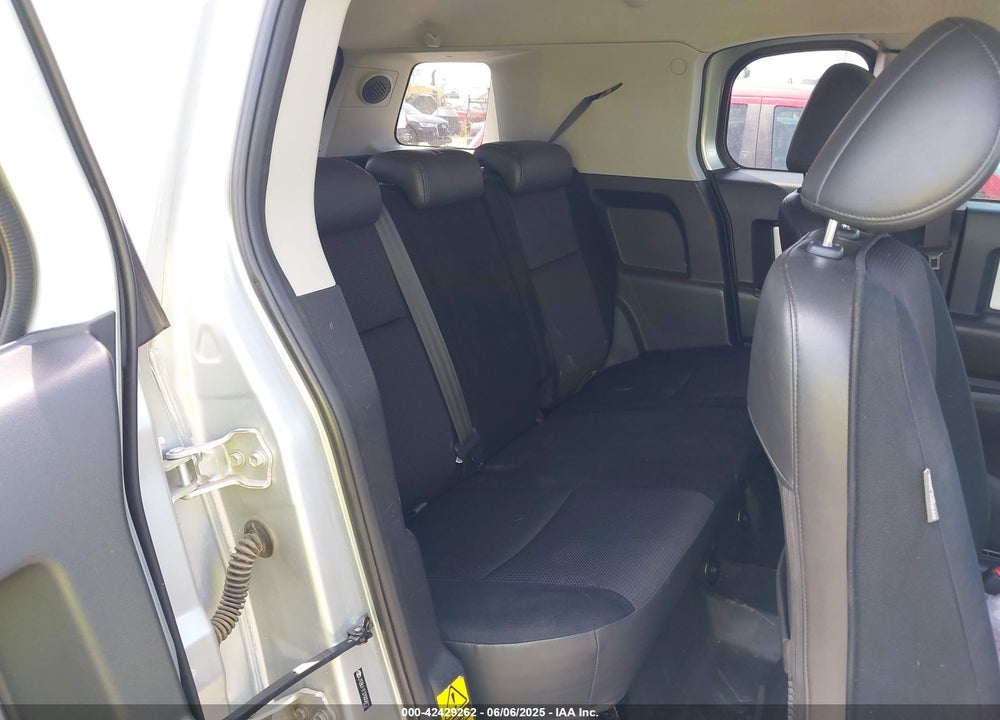2007 TOYOTA FJ CRUISER VIN: JTEBU11F370004121