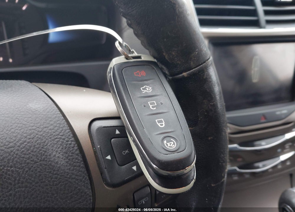 2011 LINCOLN MKX VIN: 2LMDJ6JKXBBJ12467
