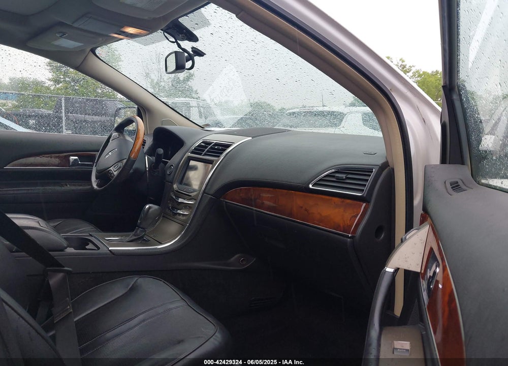 2011 LINCOLN MKX VIN: 2LMDJ6JKXBBJ12467