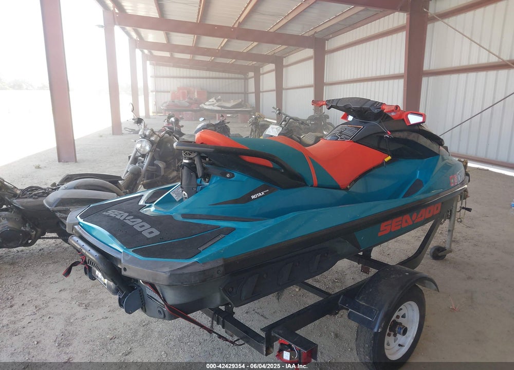 2018 SEADOO WAKE 155 VIN: YDV36998K718