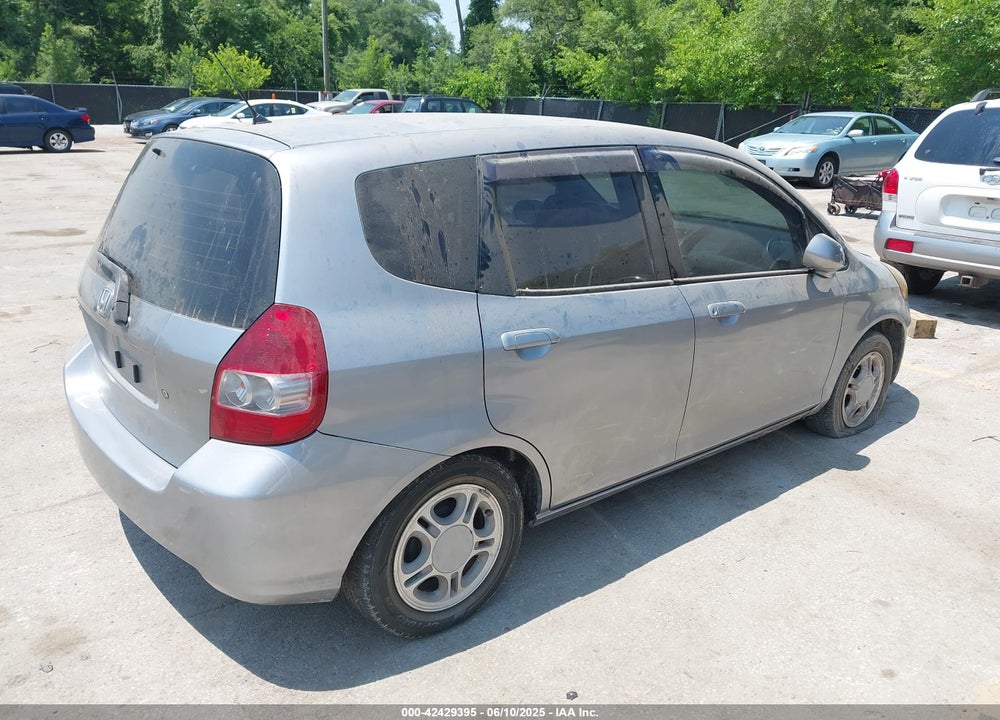 2007 HONDA FIT VIN: JHMGD38427S030044