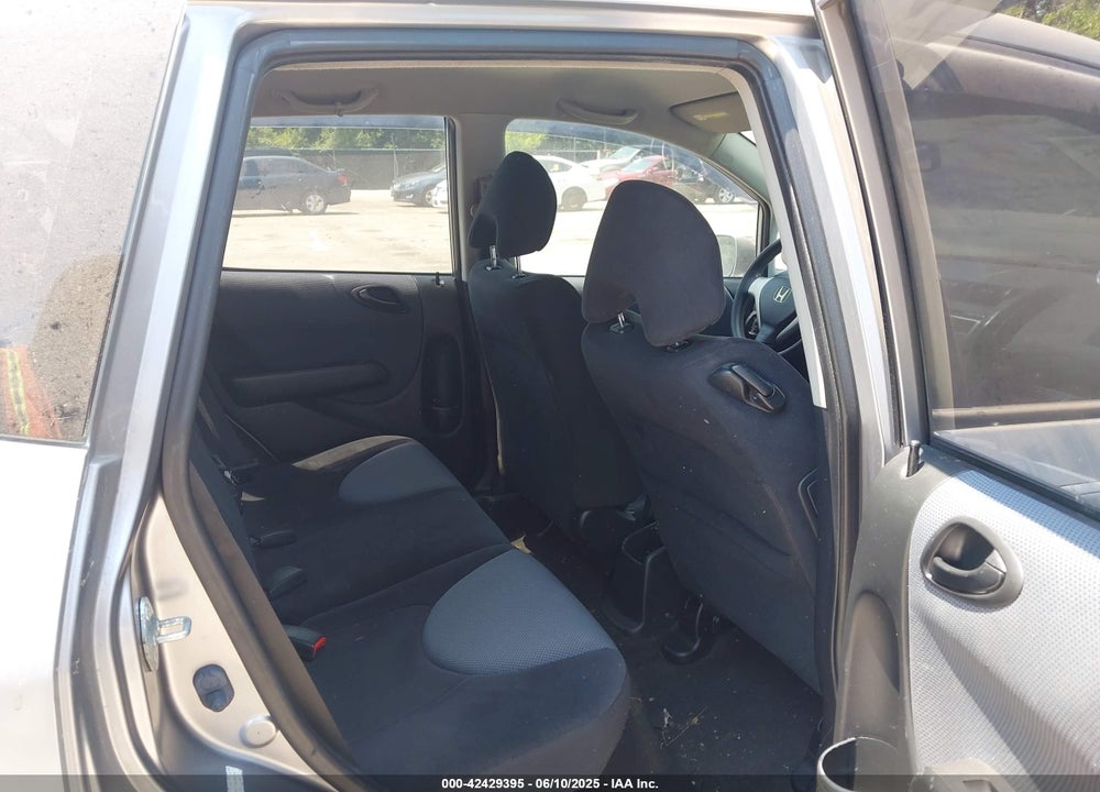 2007 HONDA FIT VIN: JHMGD38427S030044