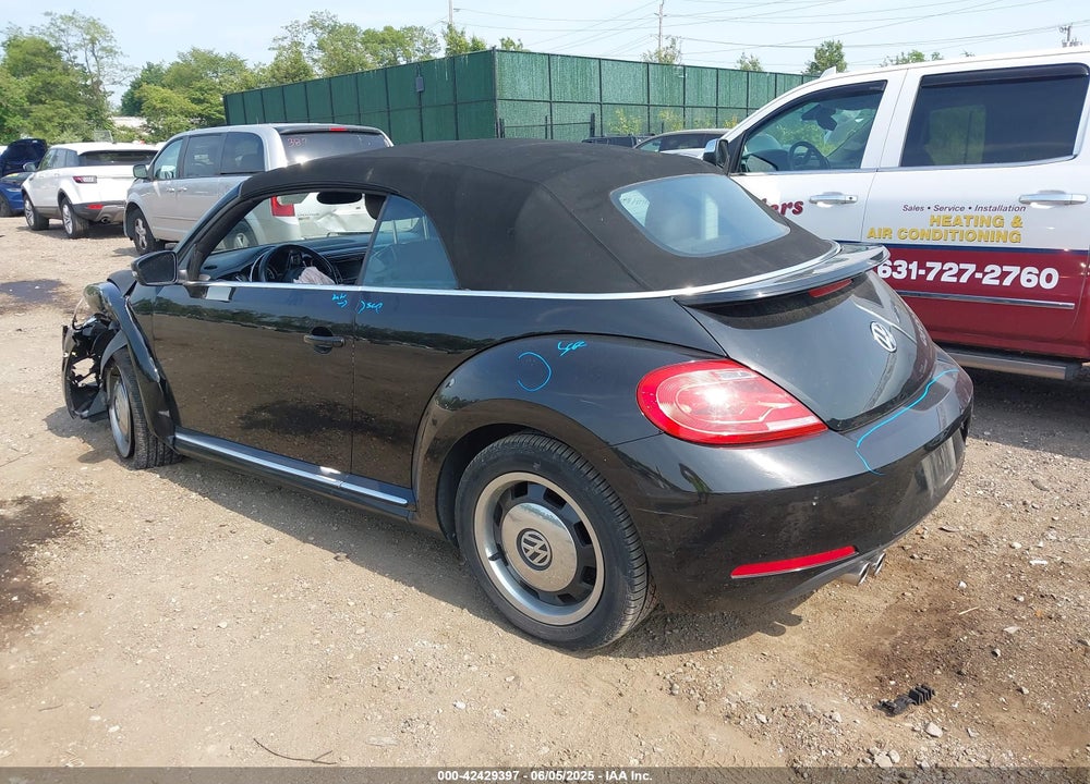 2013 VOLKSWAGEN BEETLE VIN: 3VW5X7AT5DM805978