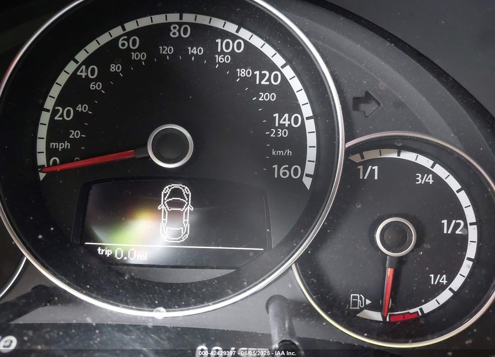 2013 VOLKSWAGEN BEETLE VIN: 3VW5X7AT5DM805978
