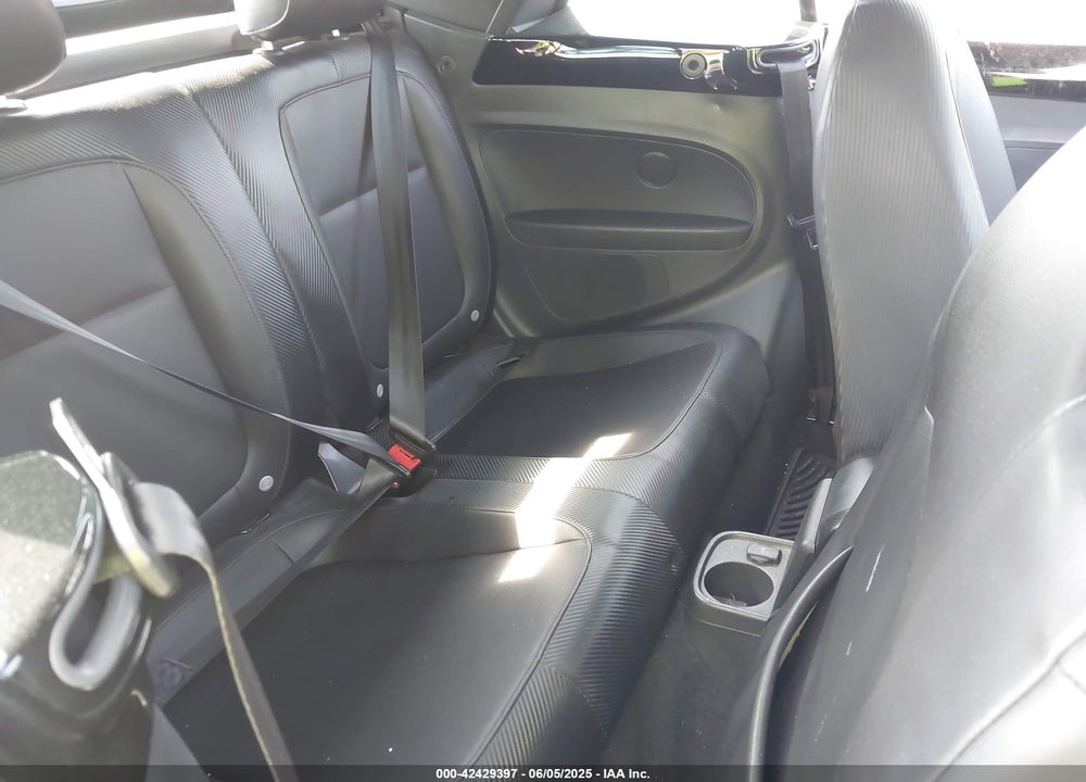 2013 VOLKSWAGEN BEETLE VIN: 3VW5X7AT5DM805978