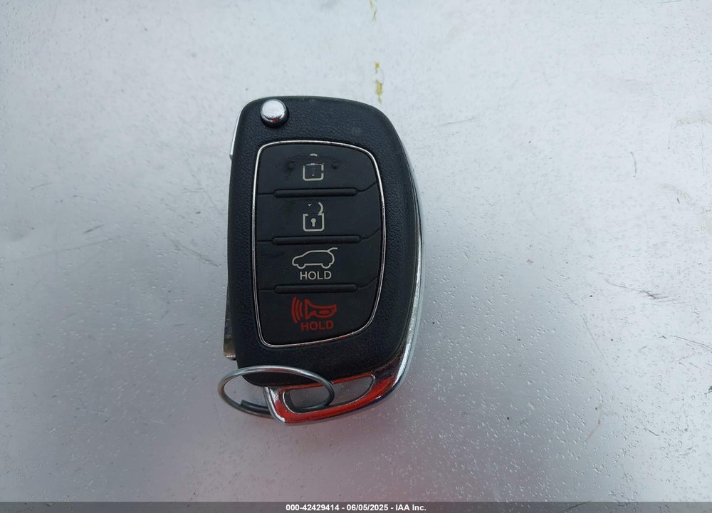 2015 HYUNDAI SANTA FE VIN: KM8SMDHF7FU109257