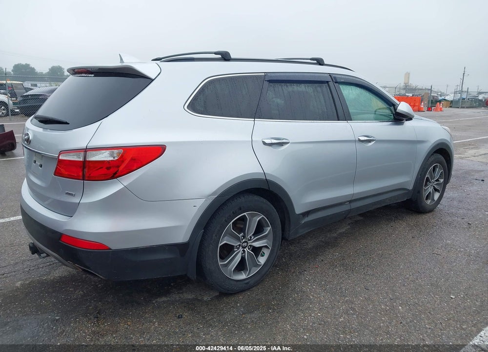 2015 HYUNDAI SANTA FE VIN: KM8SMDHF7FU109257