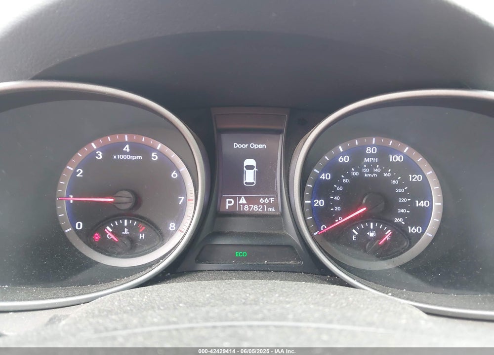 2015 HYUNDAI SANTA FE VIN: KM8SMDHF7FU109257