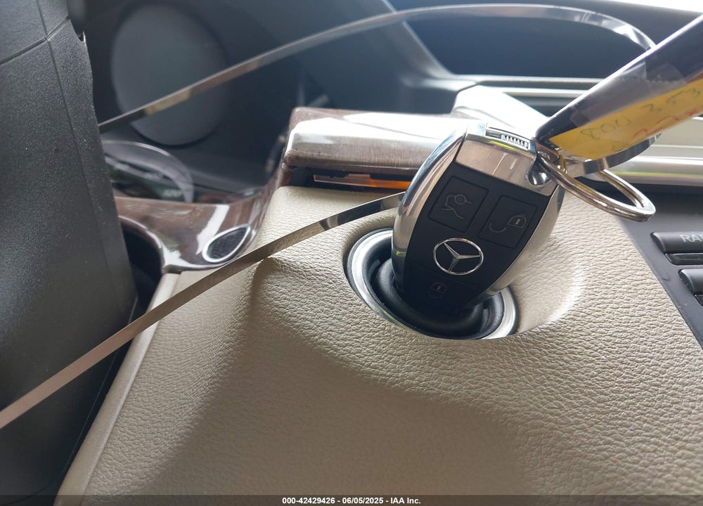 2013 MERCEDES-BENZ E 350 VIN: WDDHF5KB7DA663228