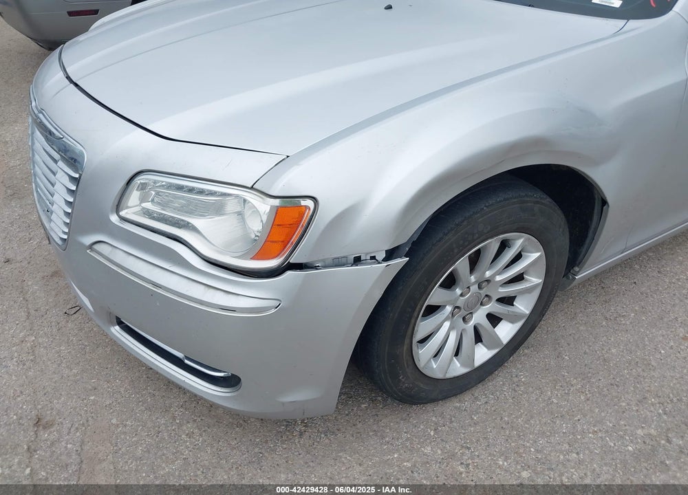 2012 CHRYSLER 300 VIN: 2C3CCAAG4CH117834