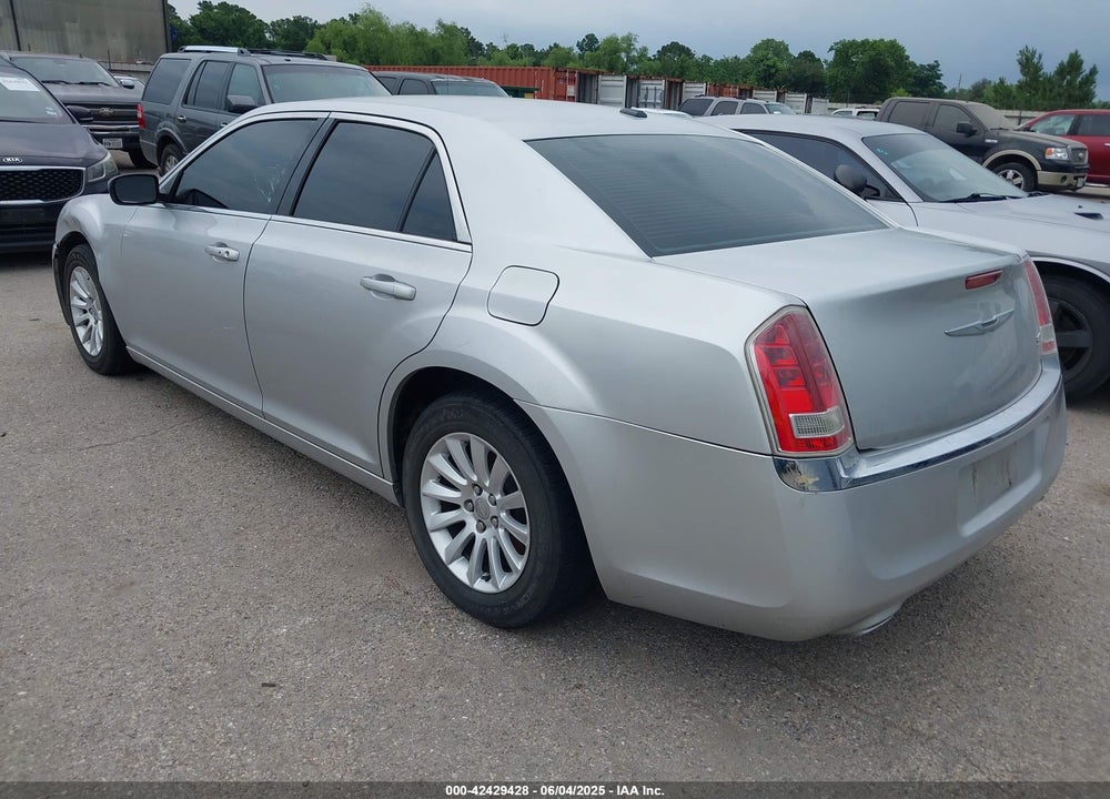 2012 CHRYSLER 300 VIN: 2C3CCAAG4CH117834
