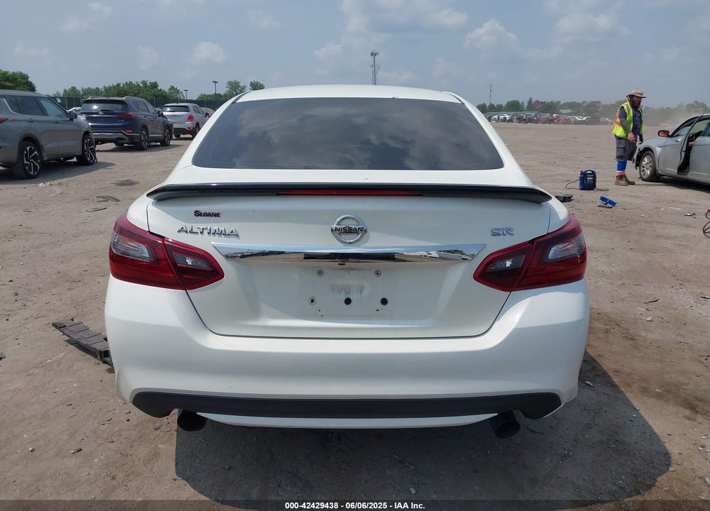 2017 NISSAN ALTIMA VIN: 1N4AL3AP1HC494166