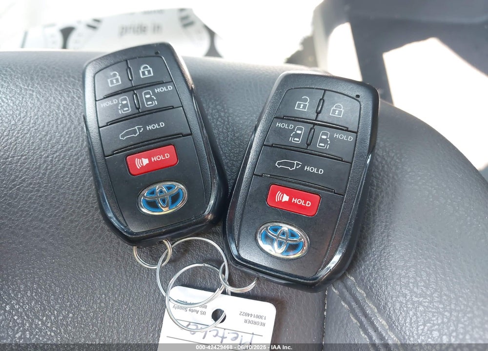 2021 TOYOTA SIENNA XSE VIN: 5TDDSKFCXMS018792