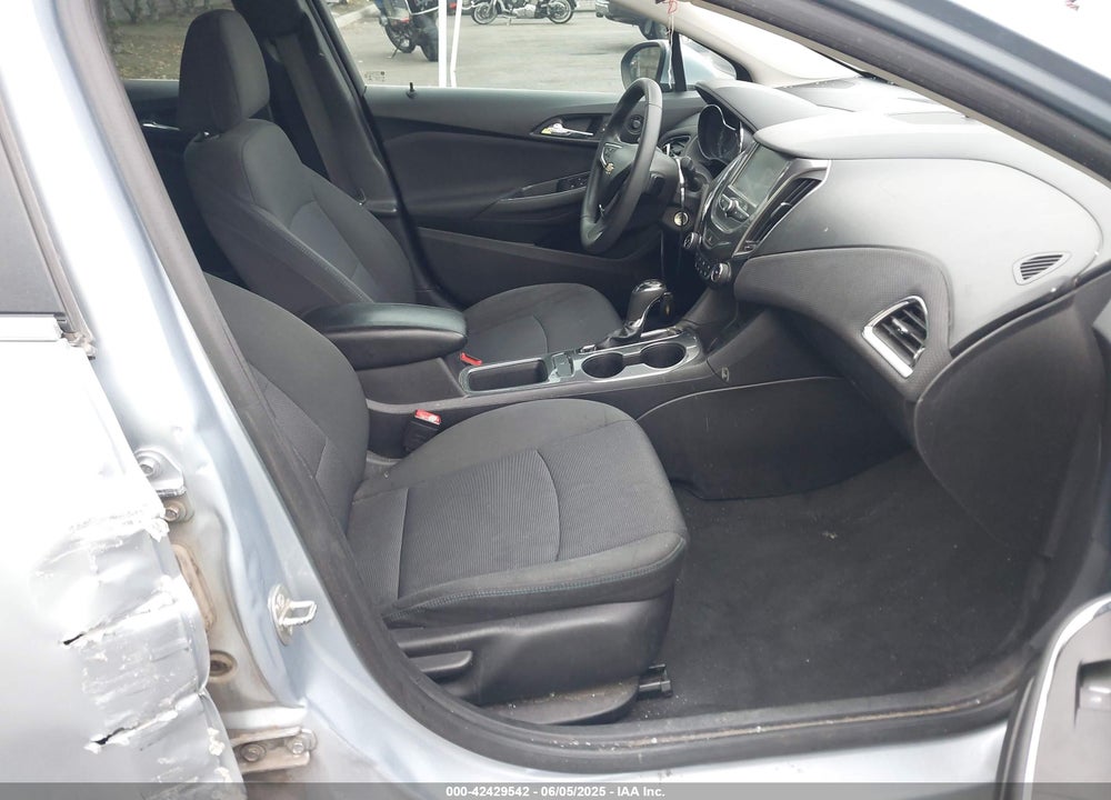 2018 CHEVROLET CRUZE VIN: 1G1BE5SM0J7102231
