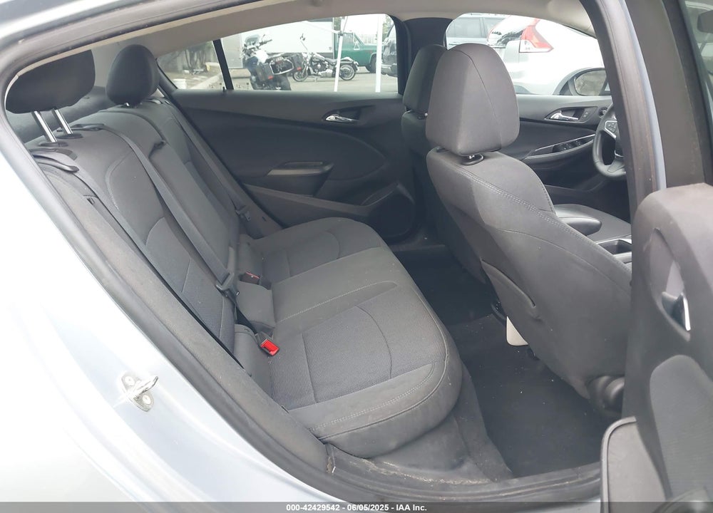 2018 CHEVROLET CRUZE VIN: 1G1BE5SM0J7102231