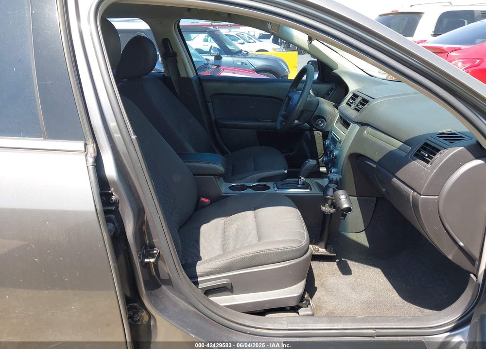 2011 FORD FUSION SE VIN: 3FAHP0HA9BR323824