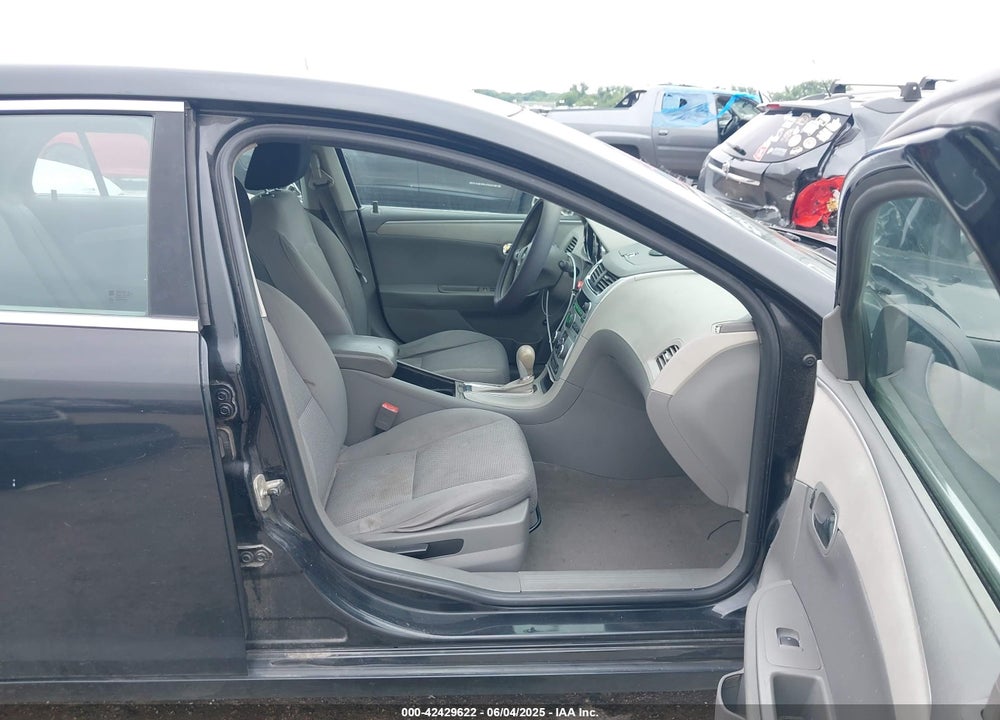 2010 CHEVROLET MALIBU LS VIN: 1G1ZB5EB7AF153300