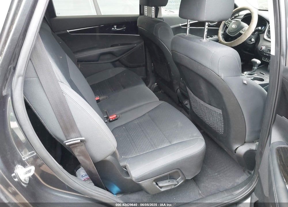 2019 KIA SORENTO 3.3L S VIN: 5XYPGDA56KG603088