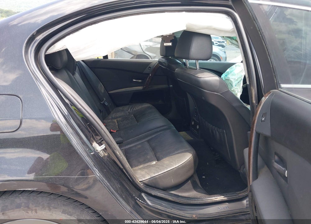 2006 BMW 530XI VIN: WBANF73506CU20091