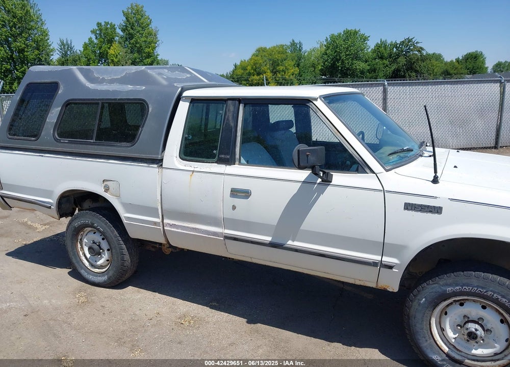1985 NISSAN 720 KING CAB VIN: 1N6ND06Y4FC368175