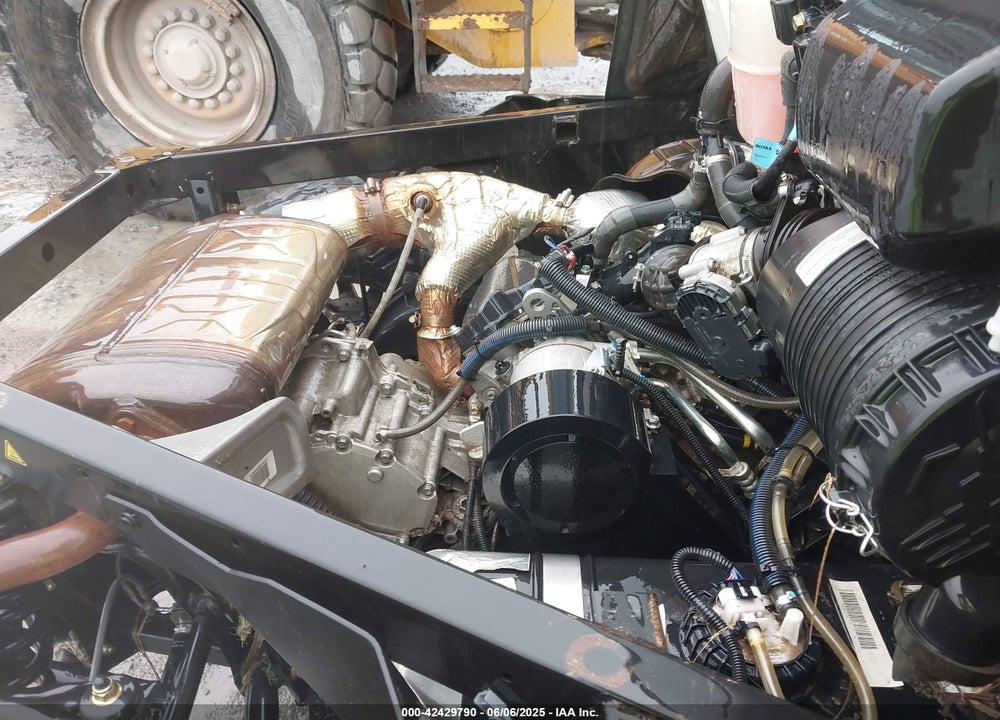 2024 CAN-AM DEFENDER LIMITED CAB HD10 VIN: 3JBUVAX40RK006956