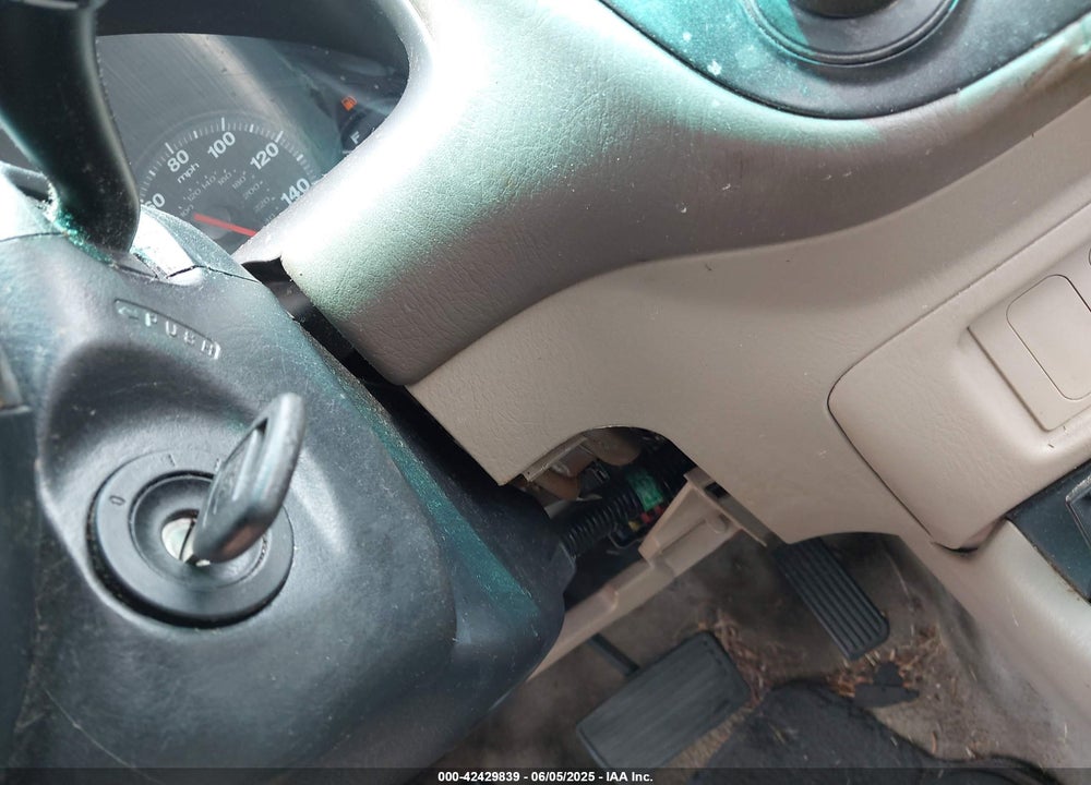 2002 HONDA CIVIC EX VIN: 1HGES26752L034051