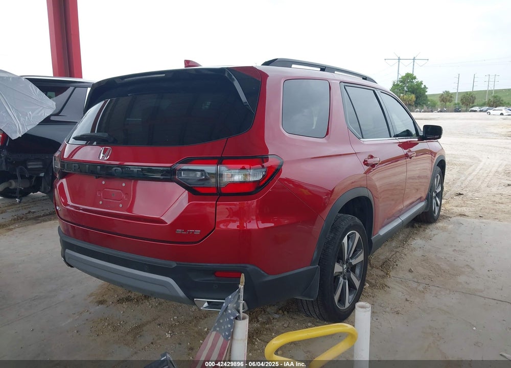 2023 HONDA PILOT VIN: 5FNYG1H84PB039720