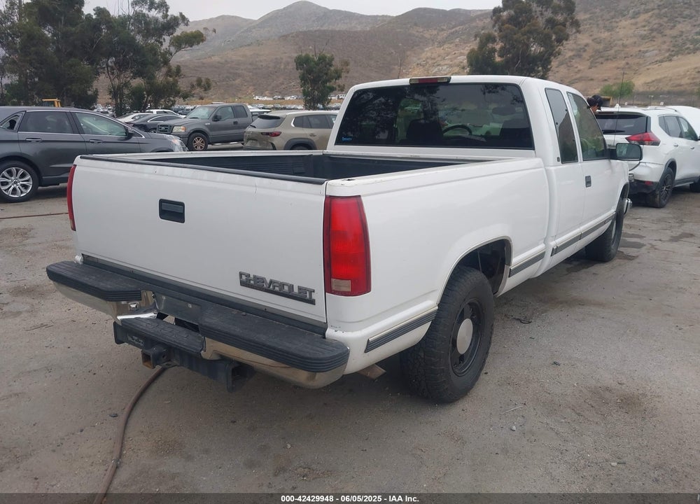 1998 CHEVROLET C1500 FLEETSIDE VIN: 2GCEC19R3W1161976