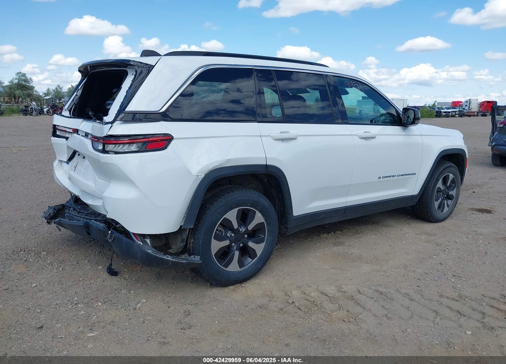 2024 JEEP GRAND CHEROKEE 4XE VIN: 1C4RJYB60RC120171