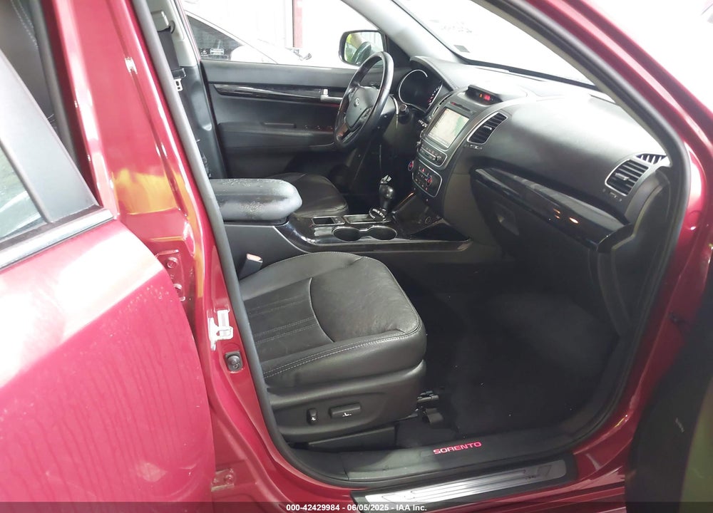 2015 KIA SORENTO VIN: 5XYKW4A79FG631651