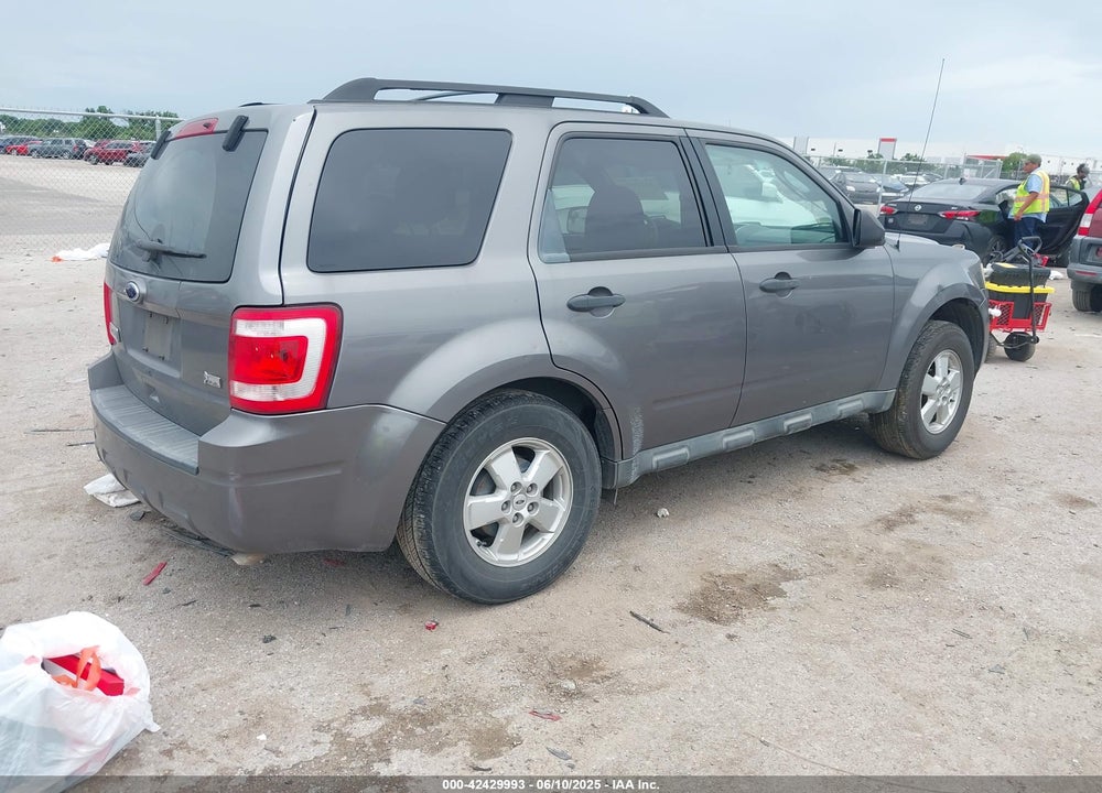 2010 FORD ESCAPE VIN: 1FMCU0DG3AKD45498