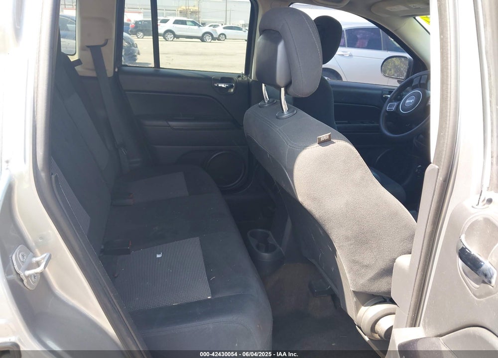 2014 JEEP COMPASS SPORT VIN: 1C4NJCBAXED883020