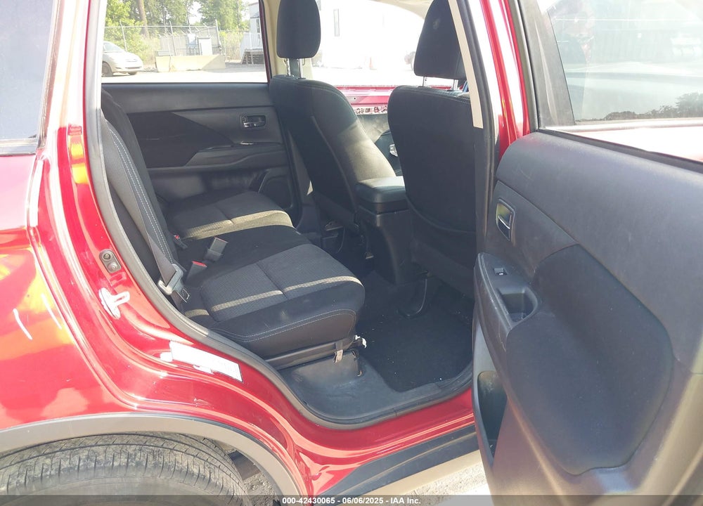 2018 MITSUBISHI OUTLANDER VIN: JA4AZ3A30JZ024441