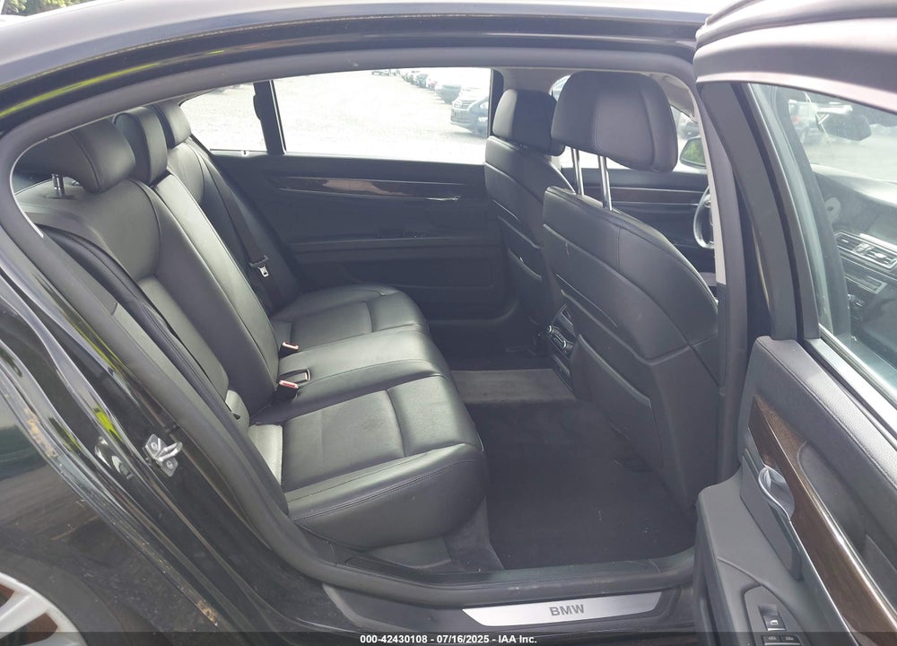 2009 BMW 7 SERIES VIN: WBAKB835X9CY62238
