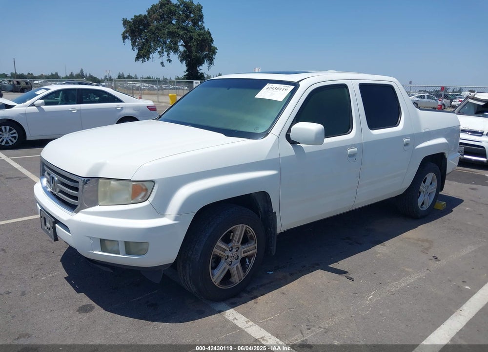 2013 HONDA RIDGELINE VIN: 5FPYK1F50DB013612