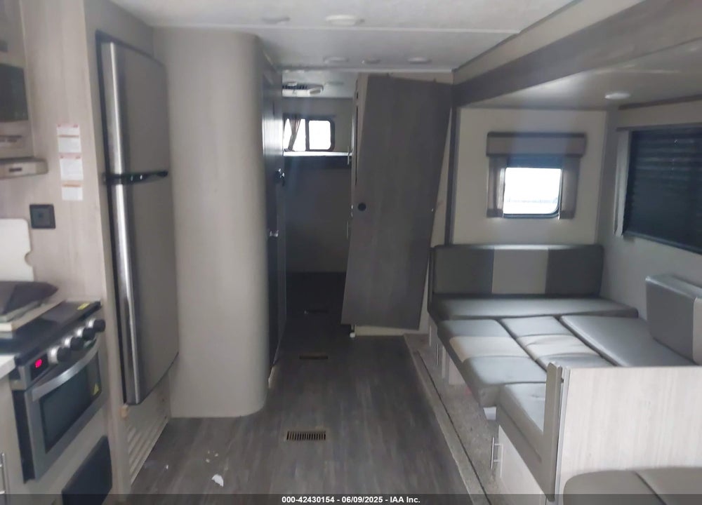 2022 FOREST RIVER AURORA TRAVEL TRAILER VIN: 5ZT2ARUB3NX025459