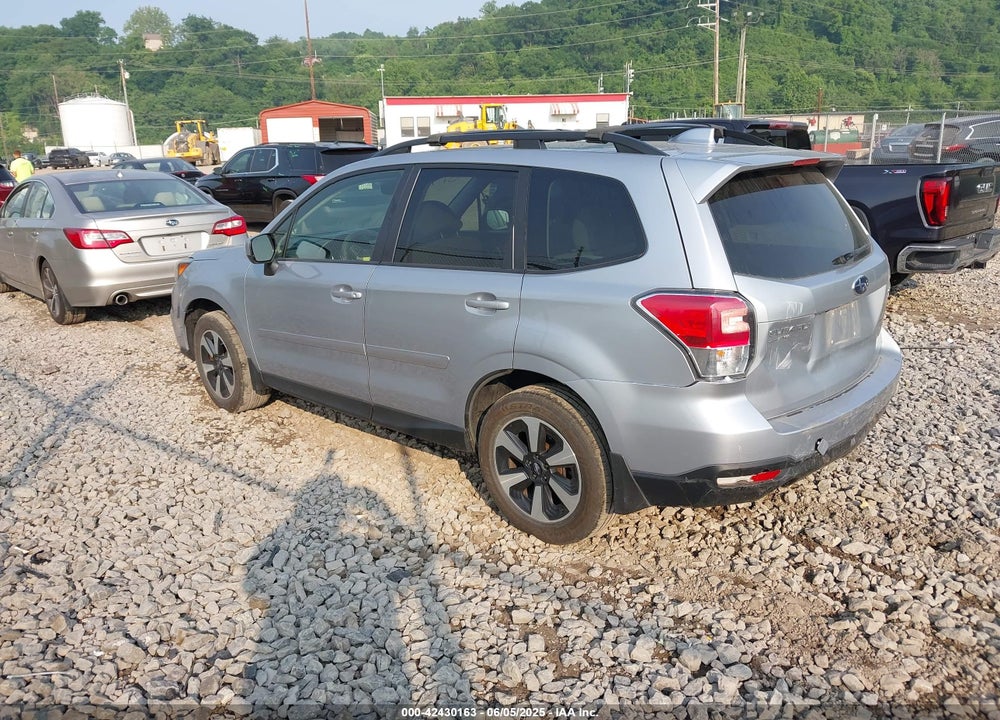 2017 SUBARU FORESTER 2.5I PREMIUM VIN: JF2SJAGC4HH520177